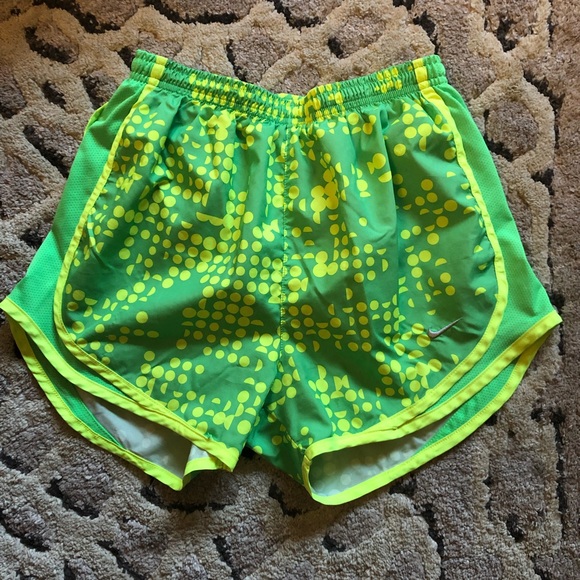 yellow womens nike shorts